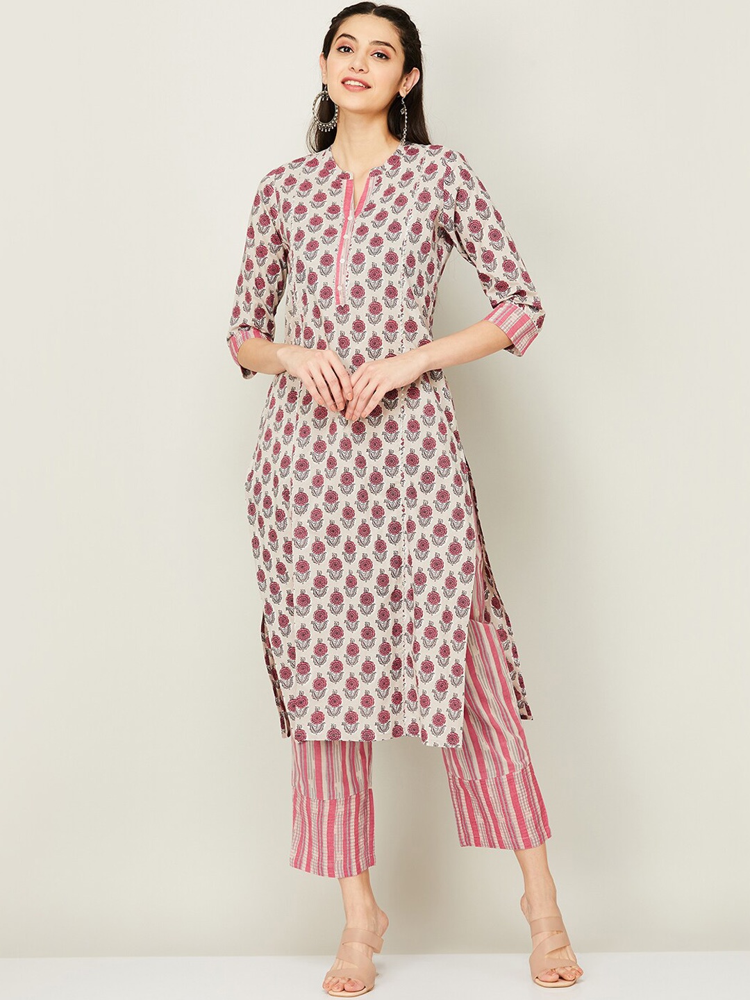

Melange by Lifestyle Floral Printed Pure Cotton Kurta With Trousers, Cream