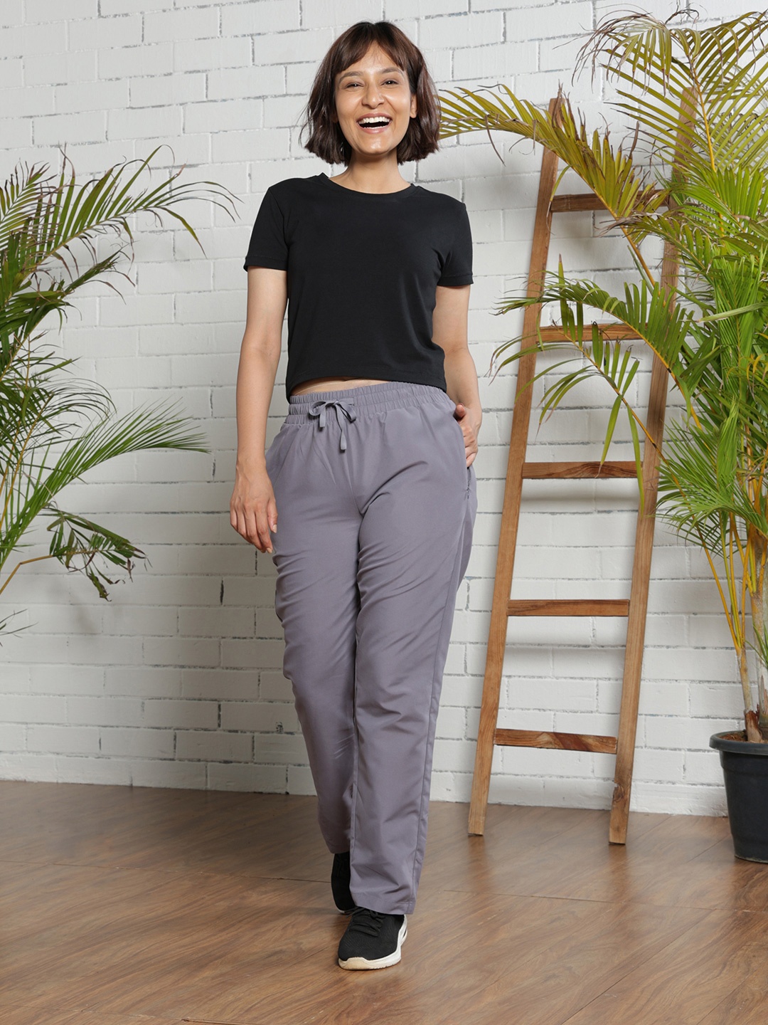 

Blissclub Women Straight-Fit Water Repellent Rapid-Dry Track Pants, Grey