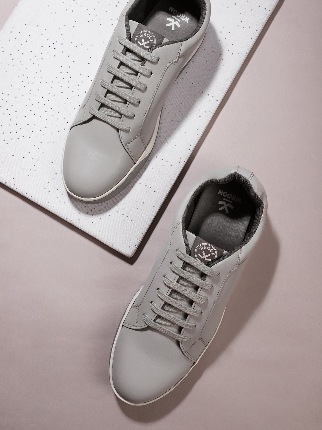 

WROGN Men Solid Regular Sneakers With Minimal Brand Logo Print Detail, Grey