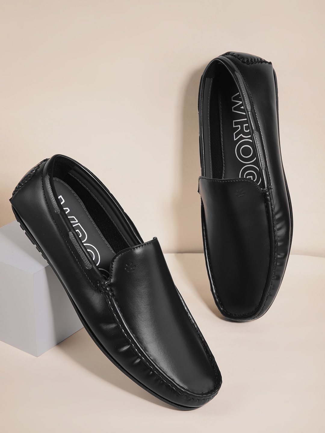 

WROGN Men Square-Toe Loafers, Black