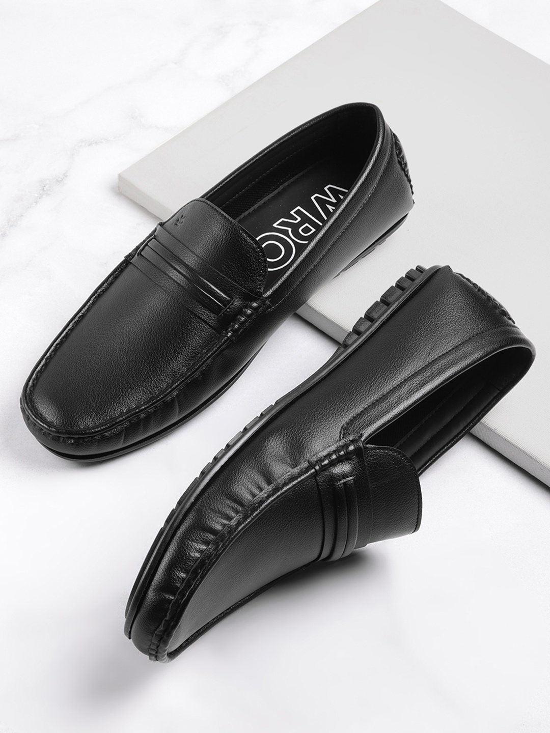 

WROGN Men Square-Toe Loafers, Black