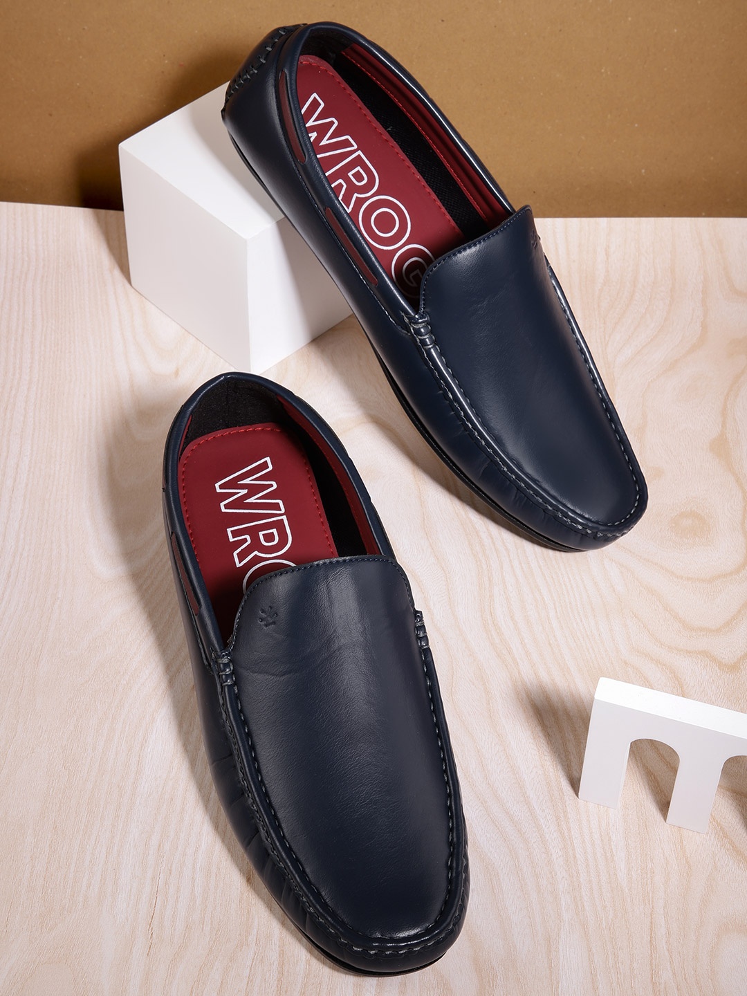 

WROGN Men Round-Toe Loafers, Navy blue