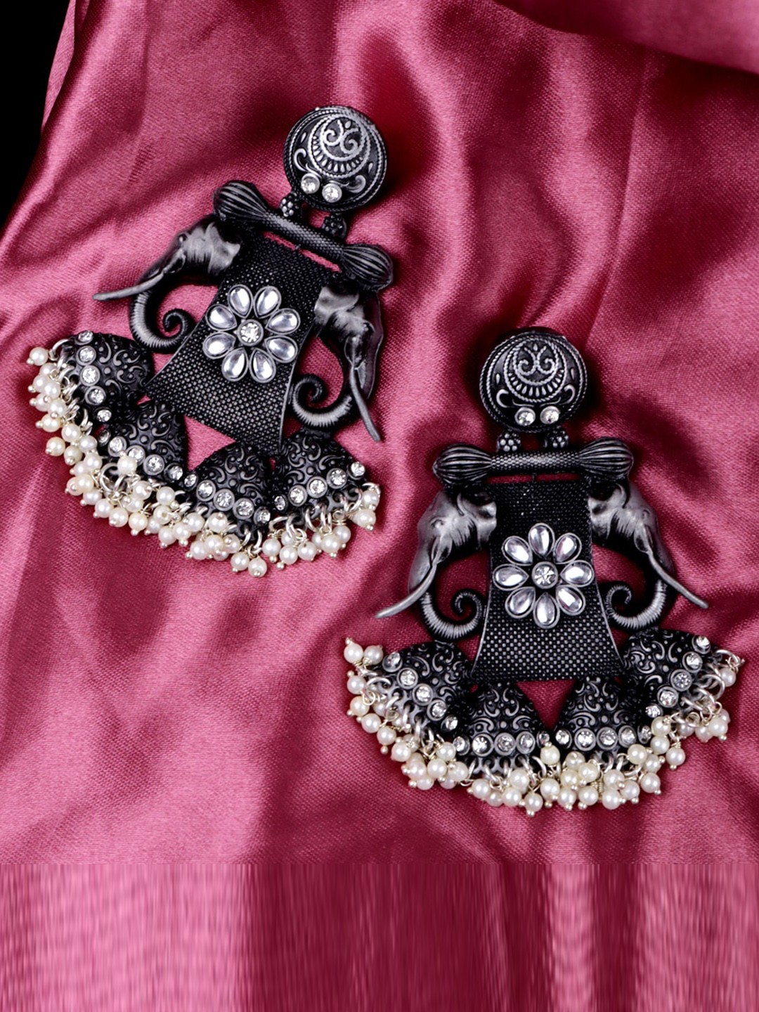 

VAGHBHATT Silver-Plated Animal Shaped Oxidized Chandbalis Earring, White