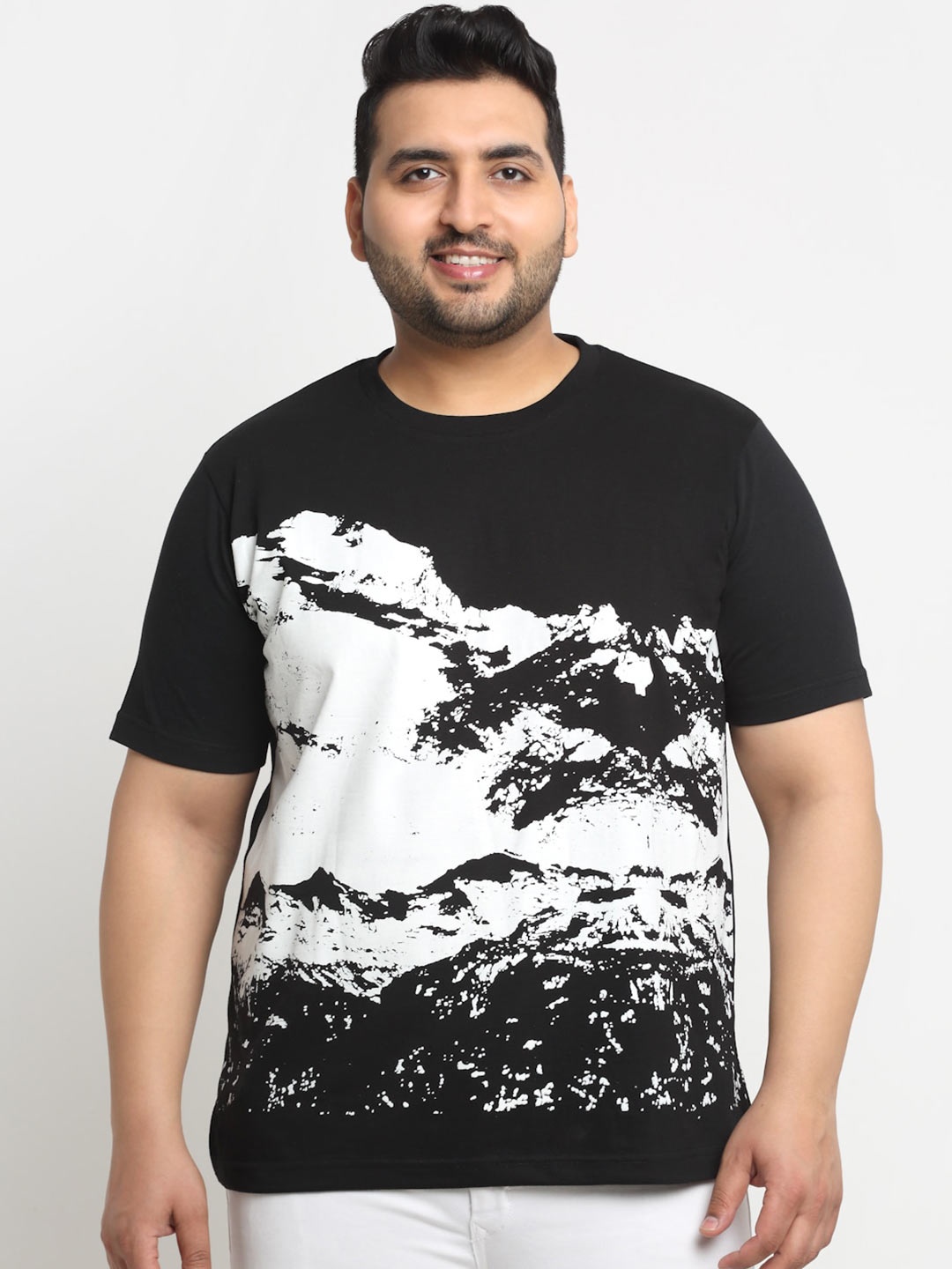 

plusS Plus Size Graphic Printed Cotton T-shirt, Black