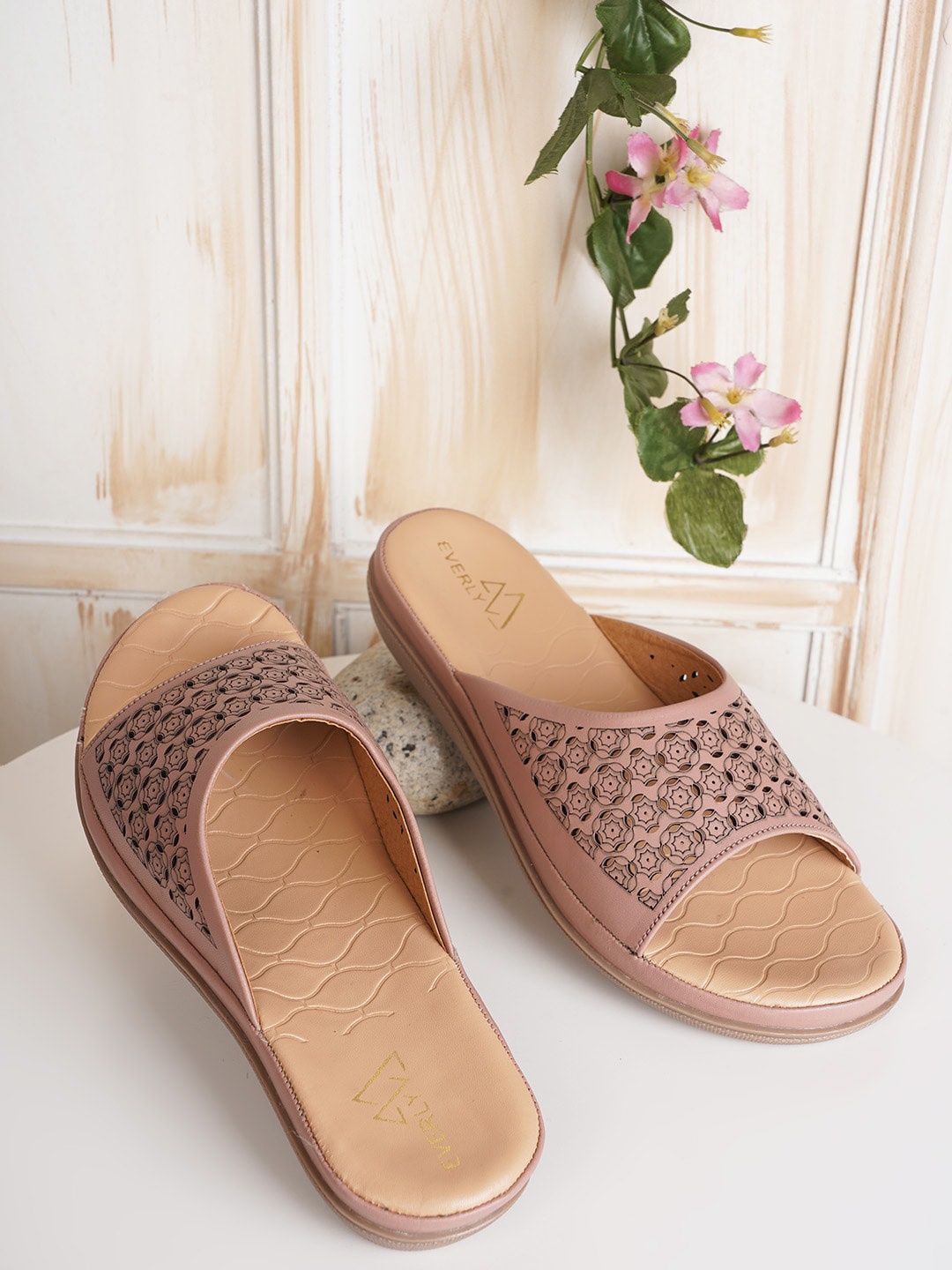 

EVERLY Laser Cuts Ortho Open Toe Flats, Pink