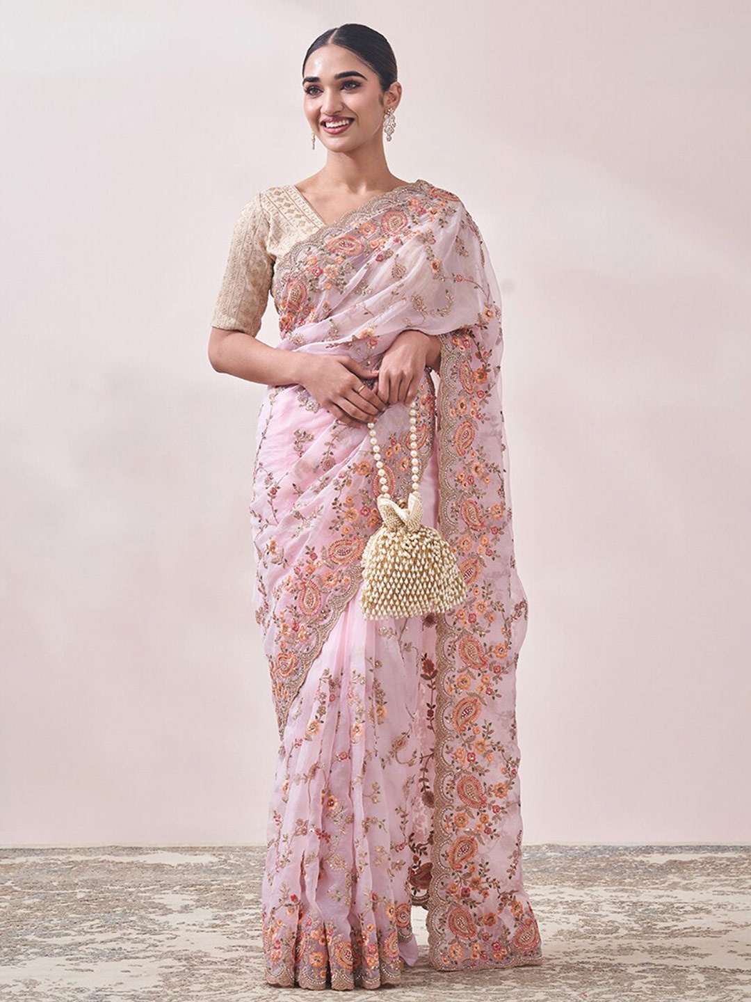

MOHEY Floral Embroidered Sequinned Organza Saree, Pink
