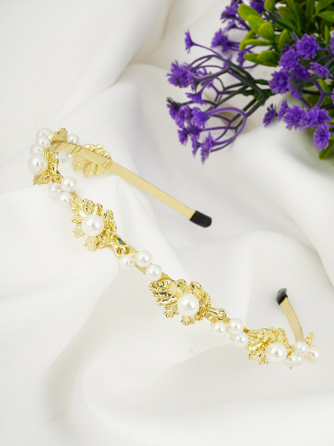 

Ferosh Women Embellished With Pearls Hairband, White