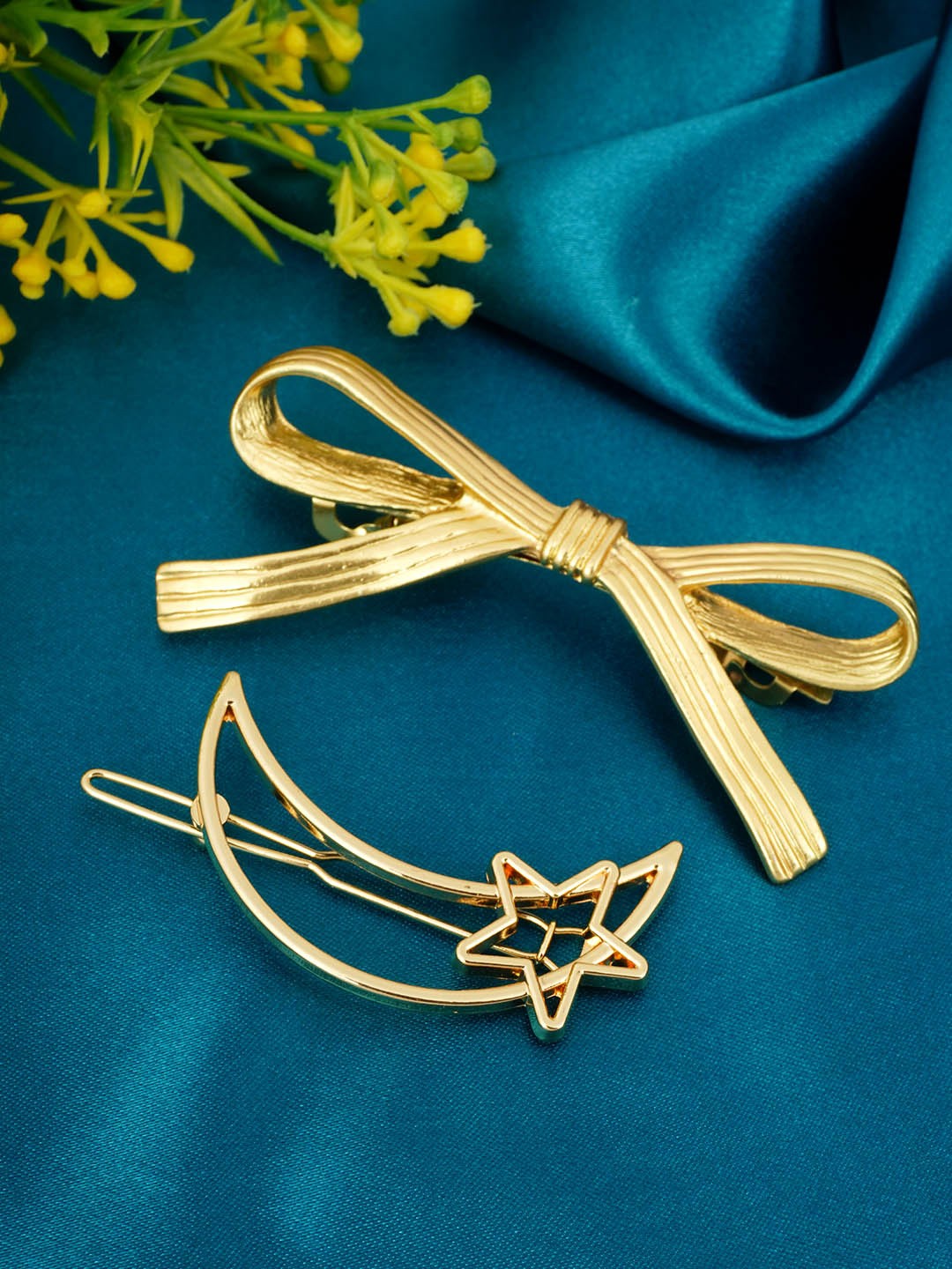 

Ferosh Women Set of 2 Bow & Gold Star Moon Bobby Pins