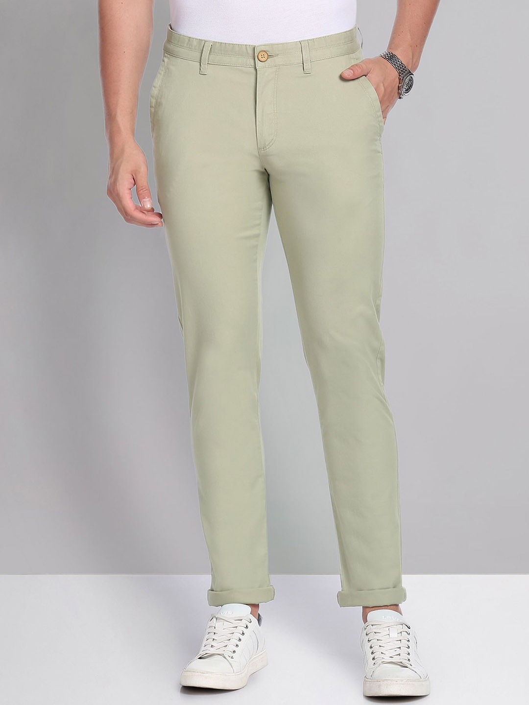 

AD By Arvind Solid Twill Casual Chinos, Green