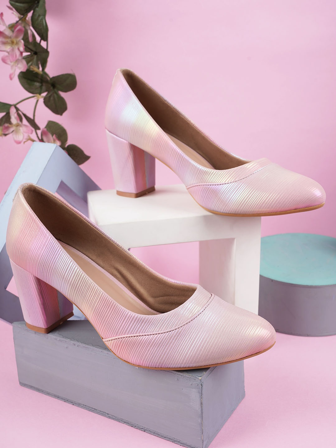 

ICONICS Textured Pointed Toe Block Pumps, Pink