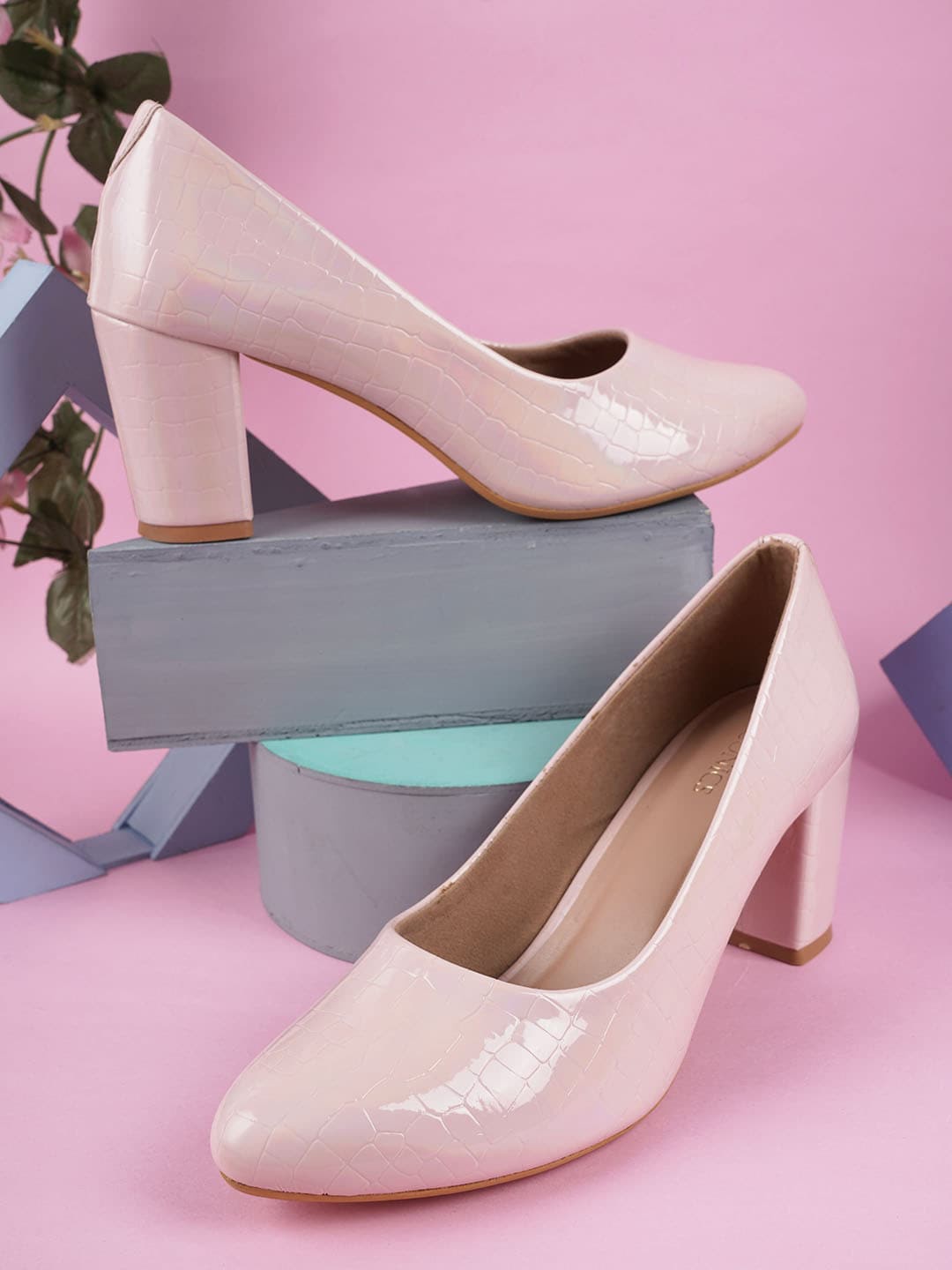 

ICONICS Textured Block Heel Pumps, Pink