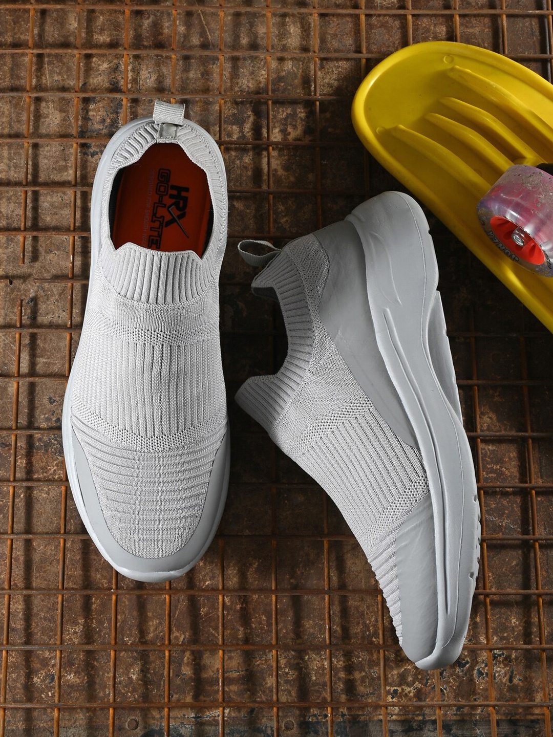 

HRX by Hrithik Roshan Men Mesh Knit Non-Marking Walking Sport Shoes, Grey
