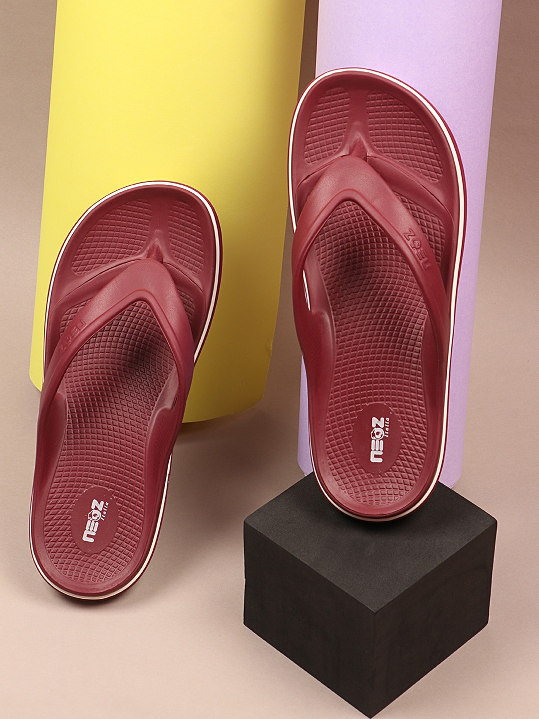 

NEOZ Women Rubber Thong Flip-Flops, Red