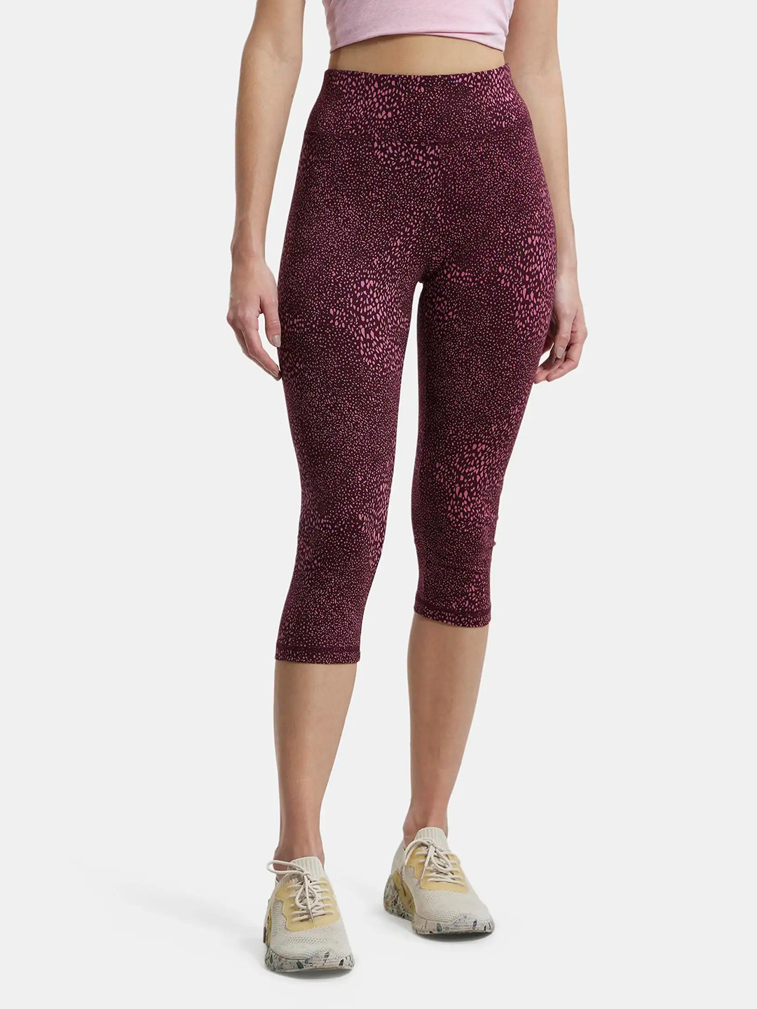 

Jockey Super Combed Cotton Stretch Slim Fit Caprisoft Waistband-1391, Maroon