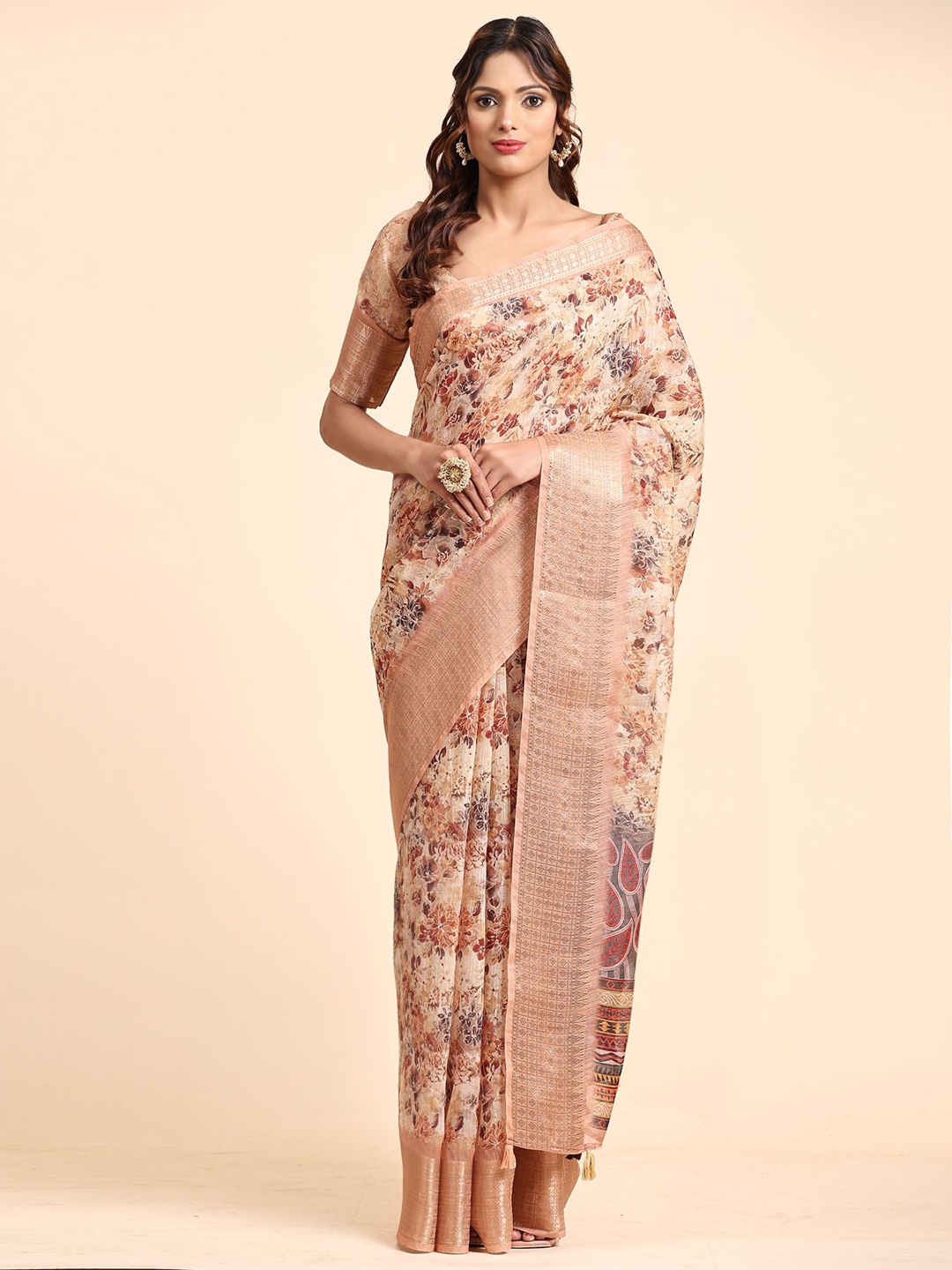 

AVANSHEE Peach-Coloured & Brown Floral Zari Silk Cotton Saree