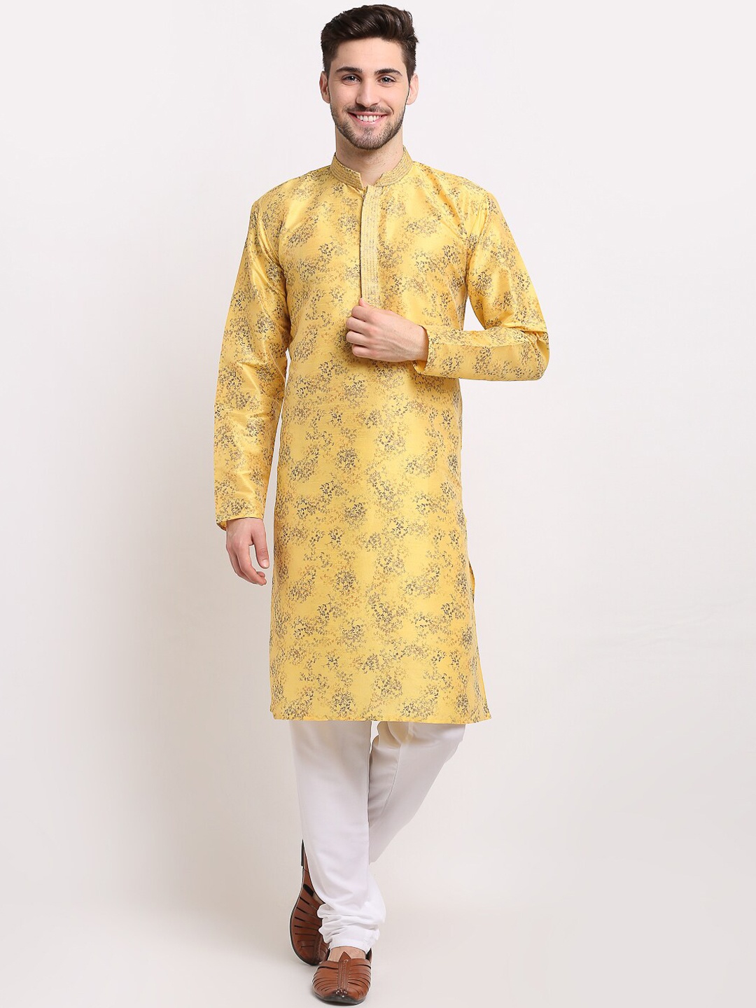 

Jompers Floral Printed Thread Work Straight Kurta With Churidar, Yellow