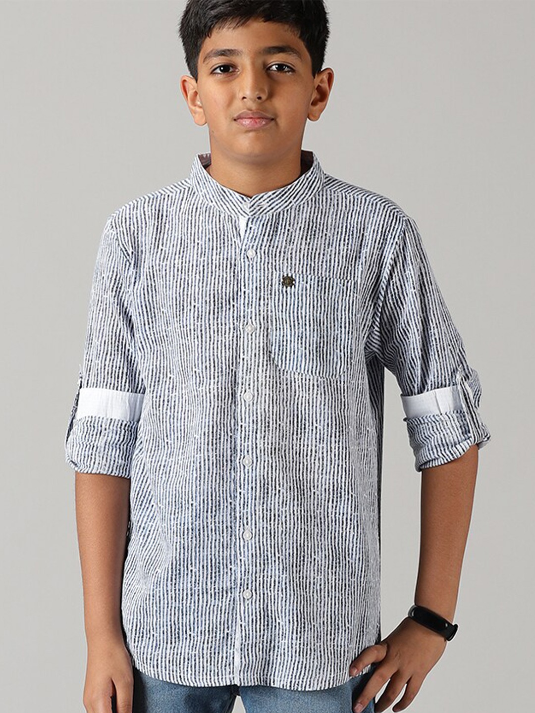 

KiddoPanti Boys Striped Cotton Casual Shirt, White