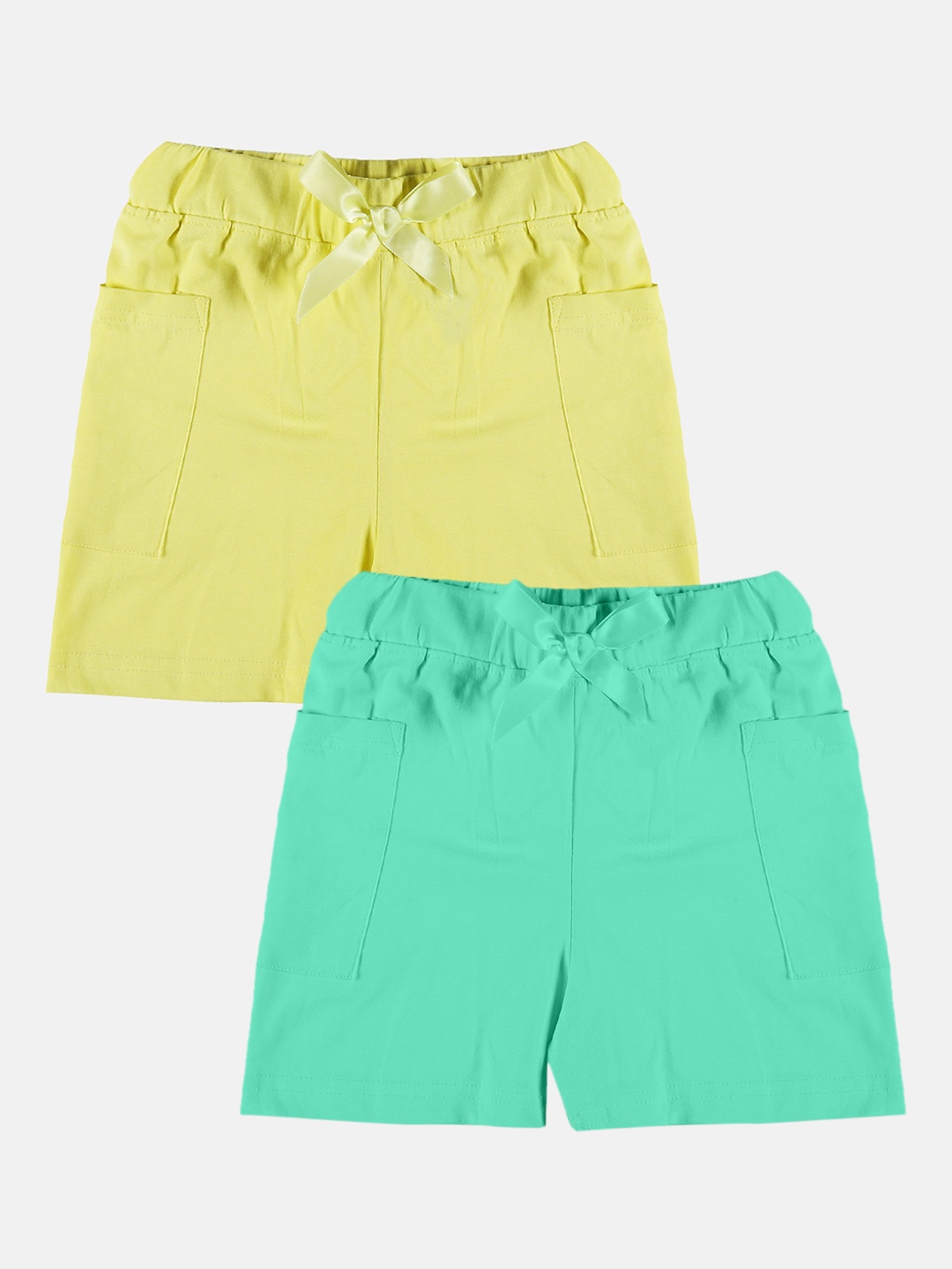 

KiddoPanti Girls Pack Of 2 Mid-Rise Pure Cotton Regular Shorts, Green