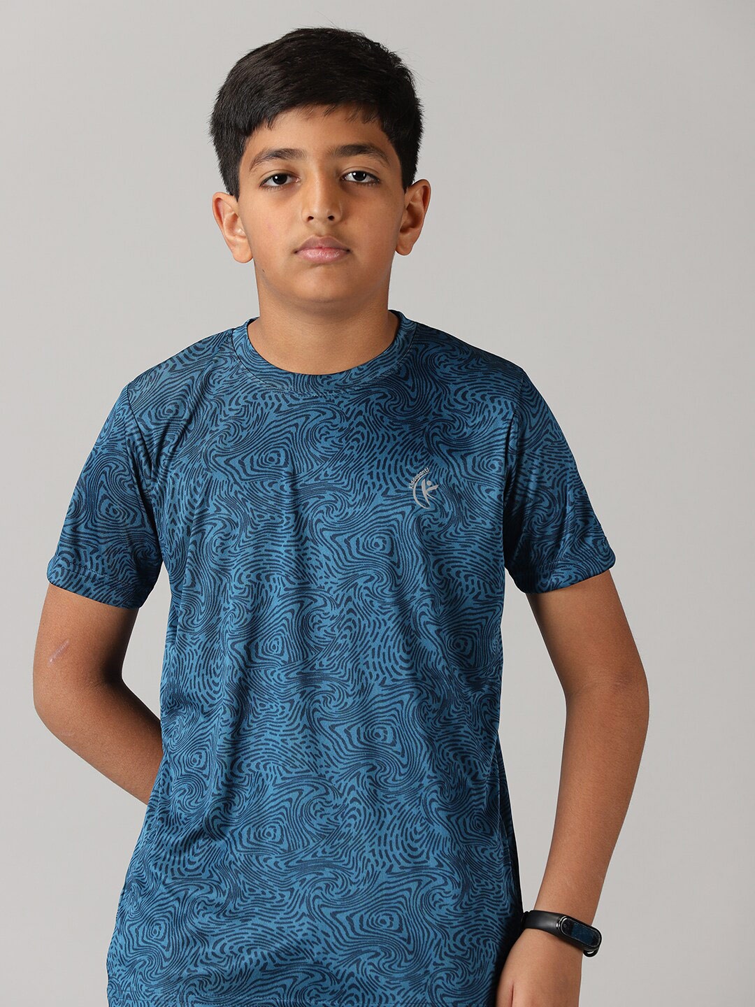 

KiddoPanti Boys Abstract Printed Knitted T-Shirt, Turquoise blue