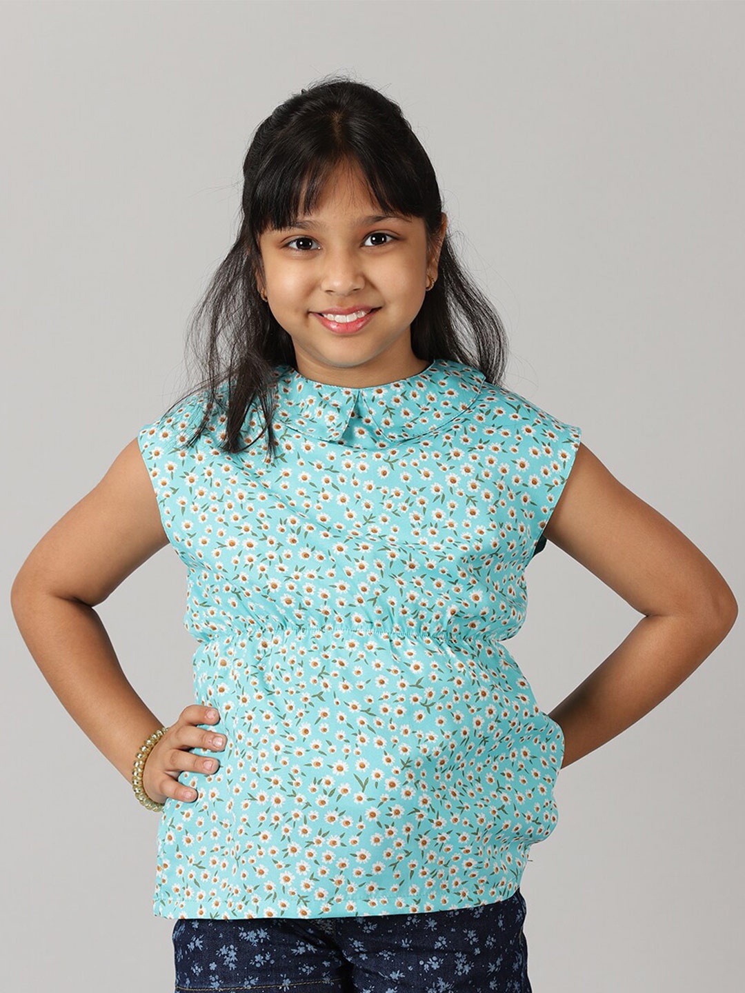 

KiddoPanti Girls Floral Printed Peter Pan Collar Georgette Top, Blue