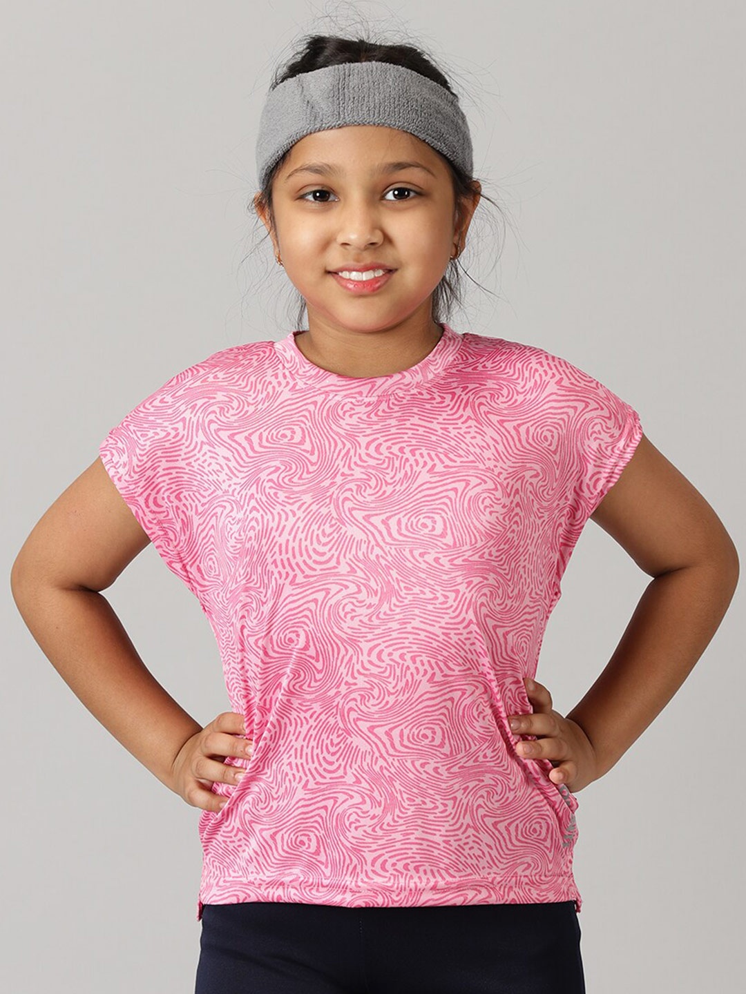 

KiddoPanti Girls Round Neck Printed Sports T-Shirt & Cycling Shorts, Pink