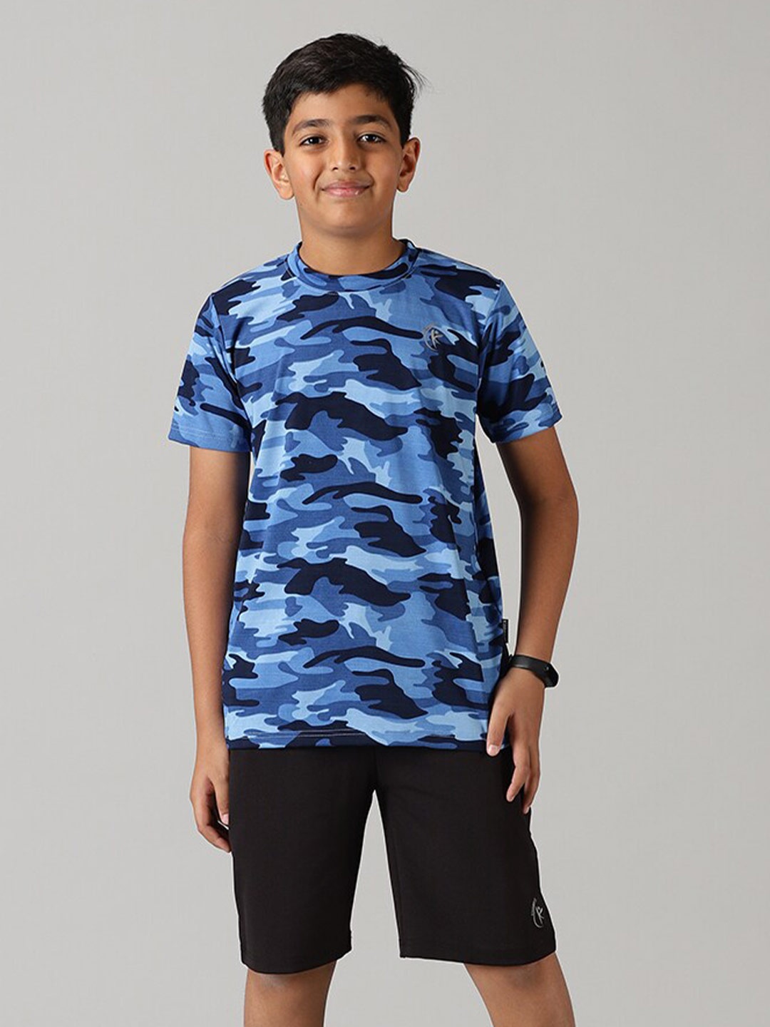 

KiddoPanti Boys Printed T-shirt With Shorts, Navy blue