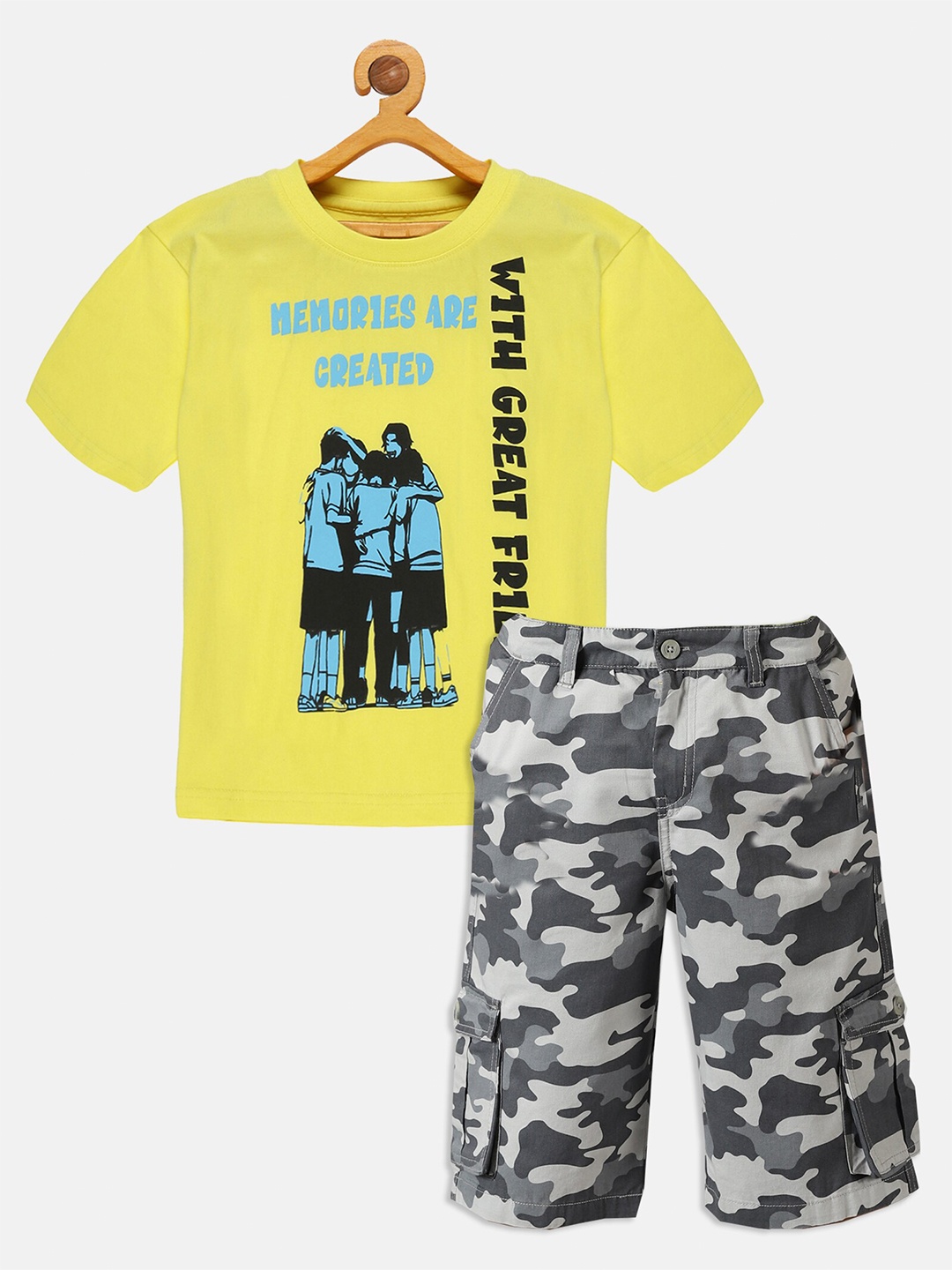 

KiddoPanti Boys Printed Pure Cotton T-shirt With Shorts, Yellow