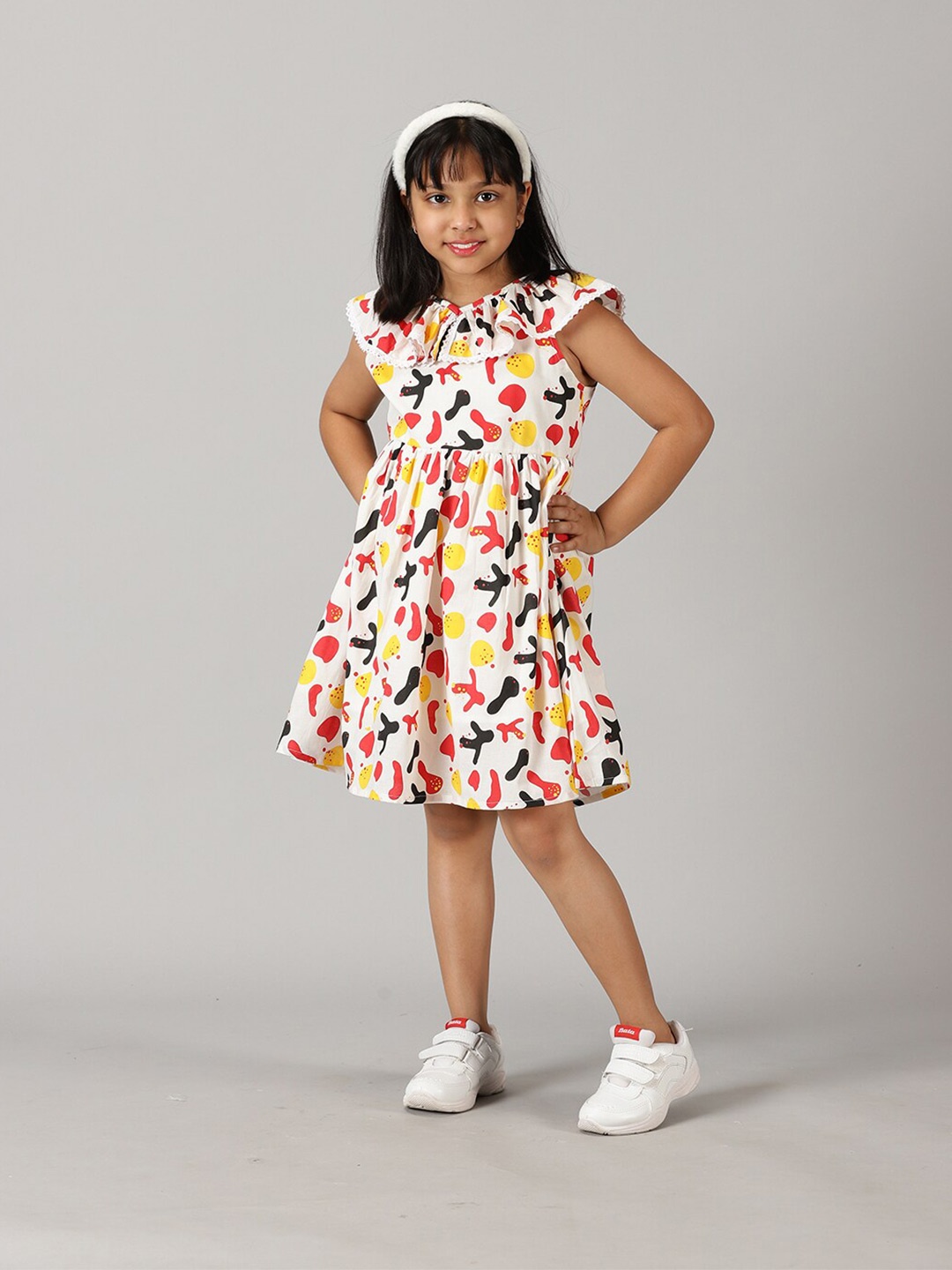 

KiddoPanti Girls Conversational Printed Ruffles Pure Cotton Fit & Flare Dress, White