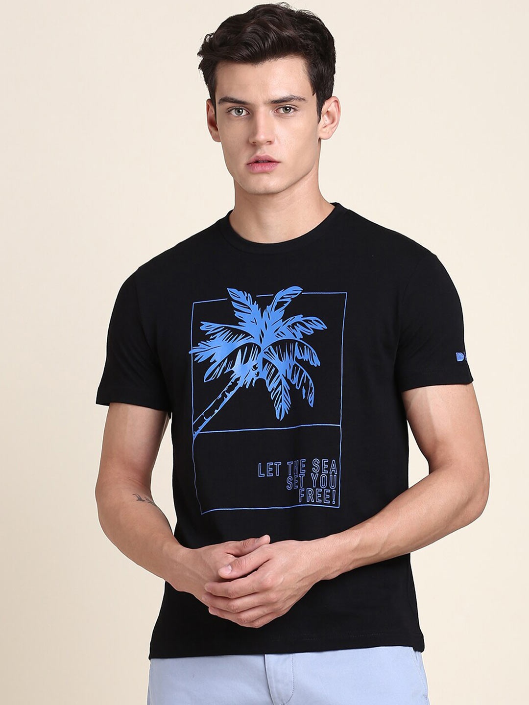 

Dennis Lingo Tropical Printed Slim Fit T-shirt, Black