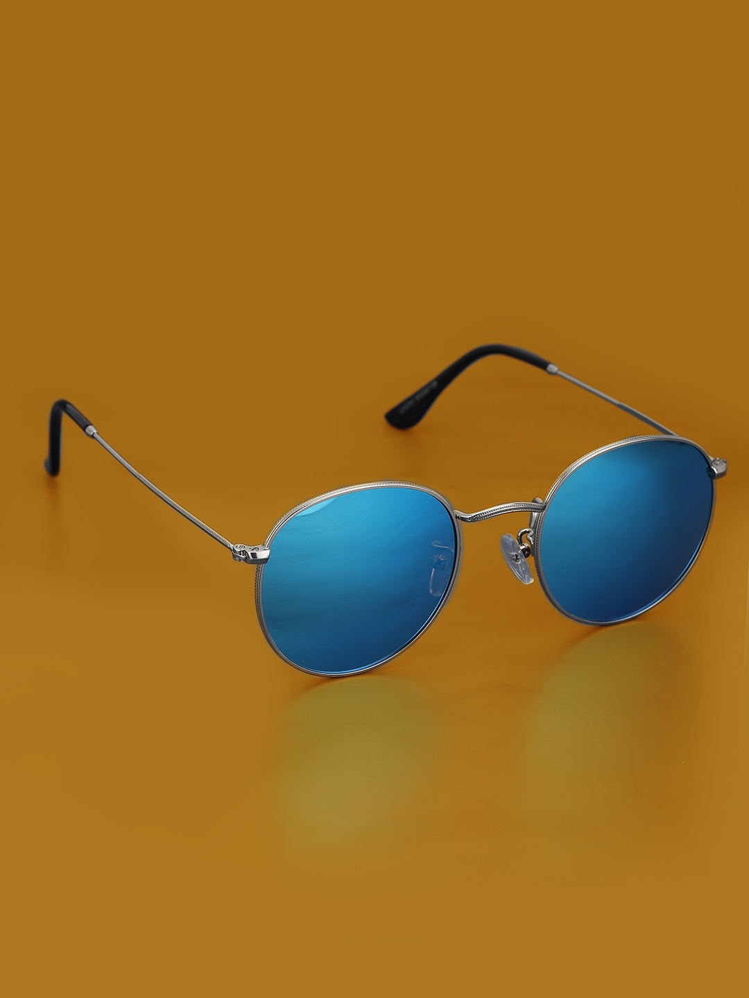 

Carlton London Women Round Sunglasses with UV Protected Lens CLSW219, Silver