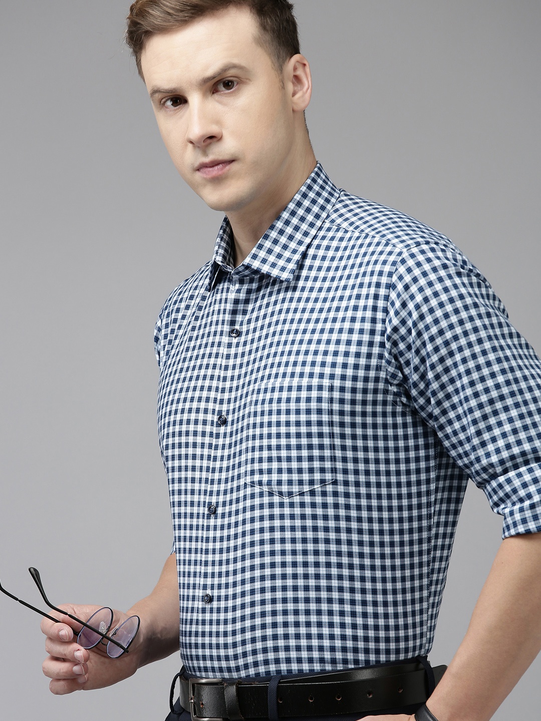 

Van Heusen Men Pure Cotton Custom Opaque Checked Formal Shirt, Blue