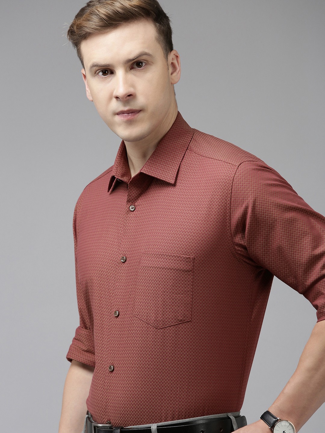 

Van Heusen Custom Pure Cotton Formal Shirt, Maroon