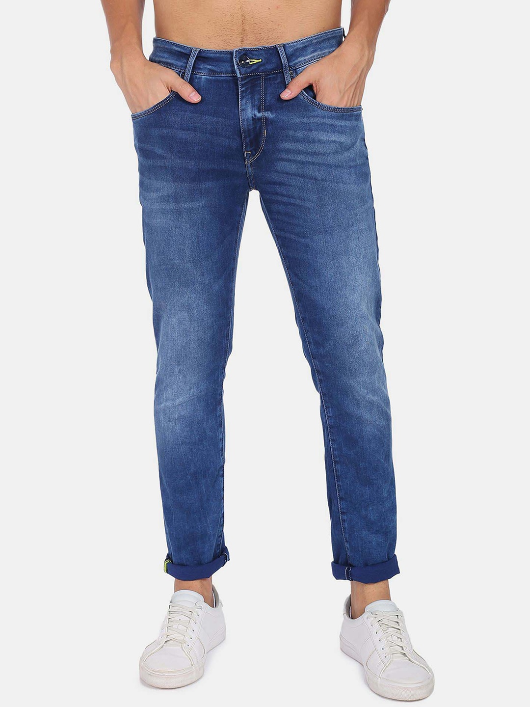 

Flying Machine Men Heavy Fade Cotton Jeans, Blue