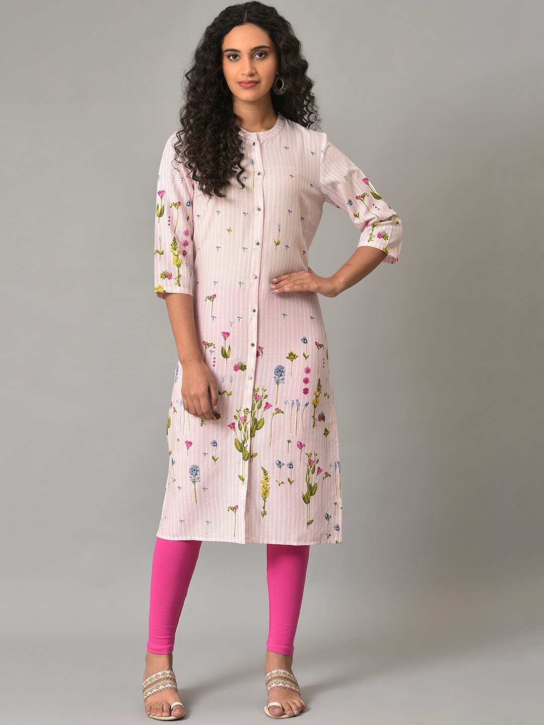 

W Women Mandarin Collar Printed Kurta, Pink