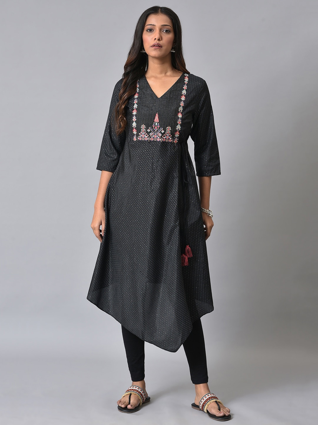 

W Ethnic Motifs Yoke Design Thread Work A-Line Kurta, Black