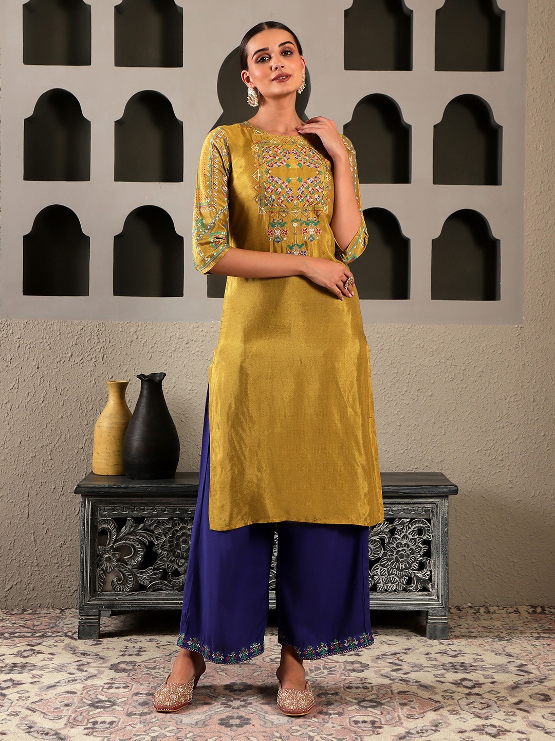 

W Ethnic Motifs Embroidered Thread Work Kurta, Yellow