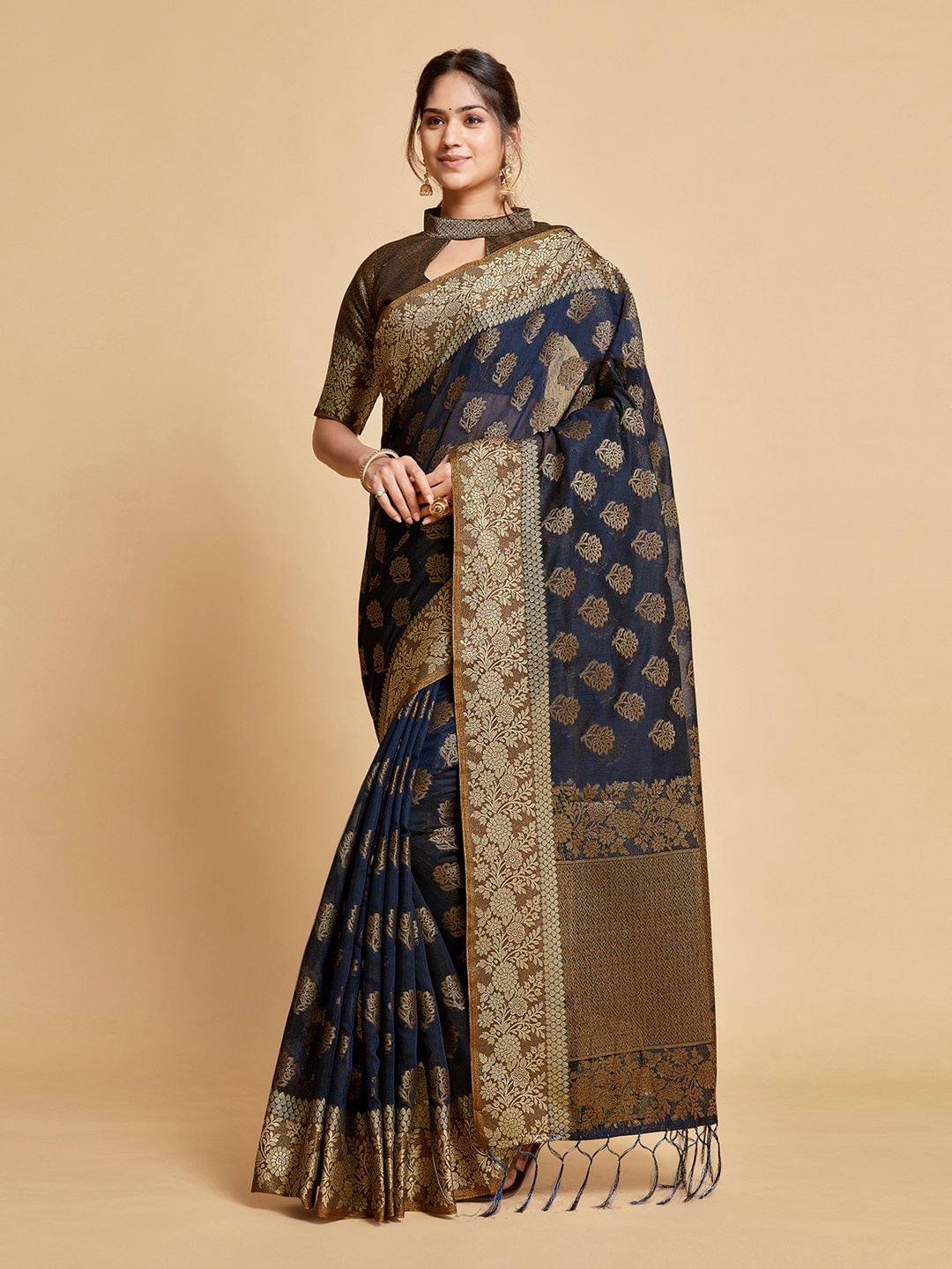 

Sangria Ethnic Motif Banarasi Saree With Tassel, Navy blue