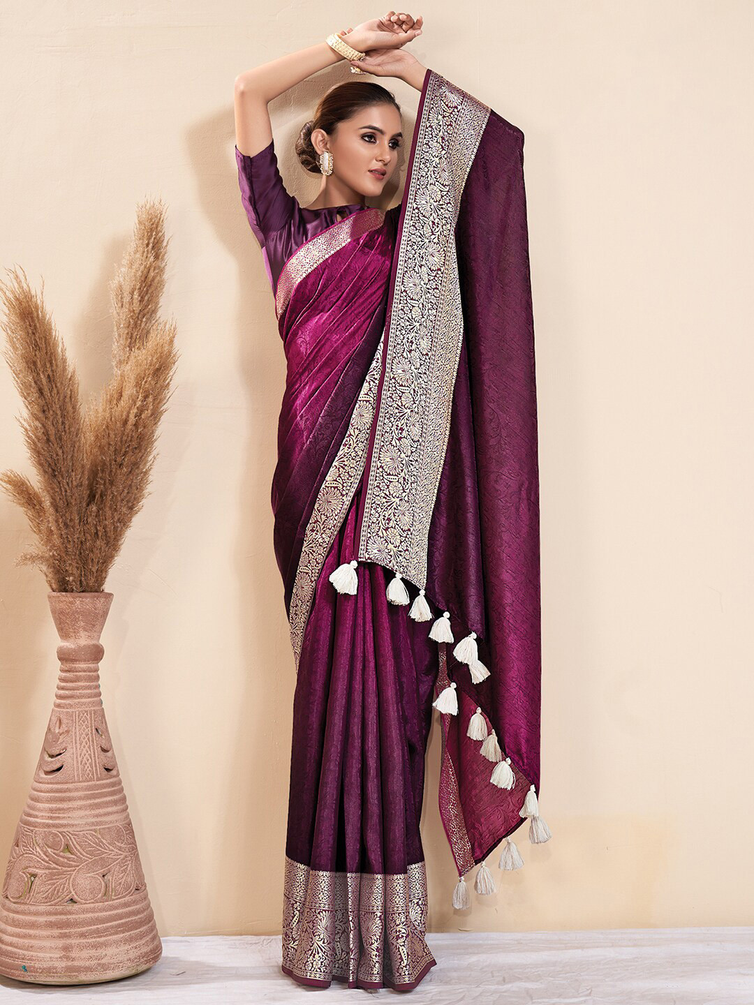 

Saree mall Floral Woven Design Zari Sungudi Sarees, Purple