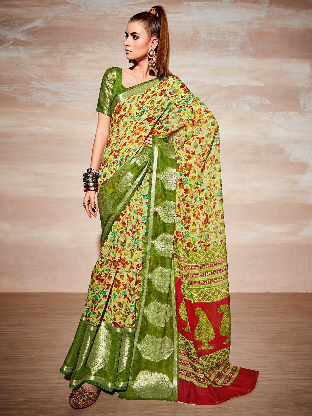 

Saree mall Floral Printed Sungudi Sarees, Green