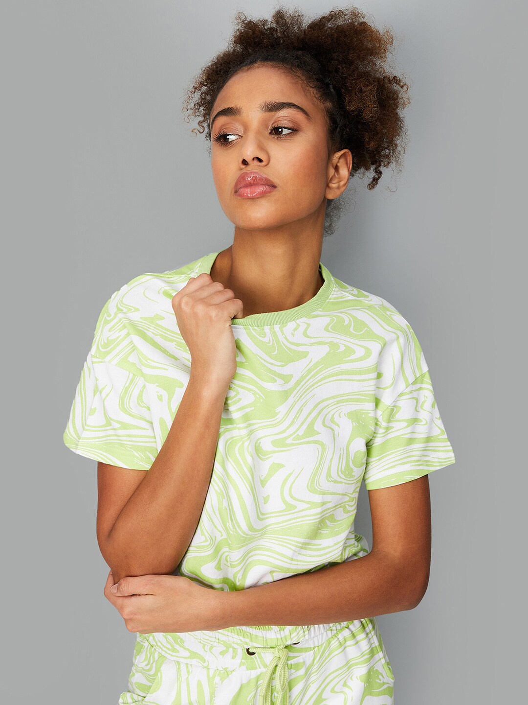 

max Abstract Printed Round Neck Pure Cotton T-shirt, Green