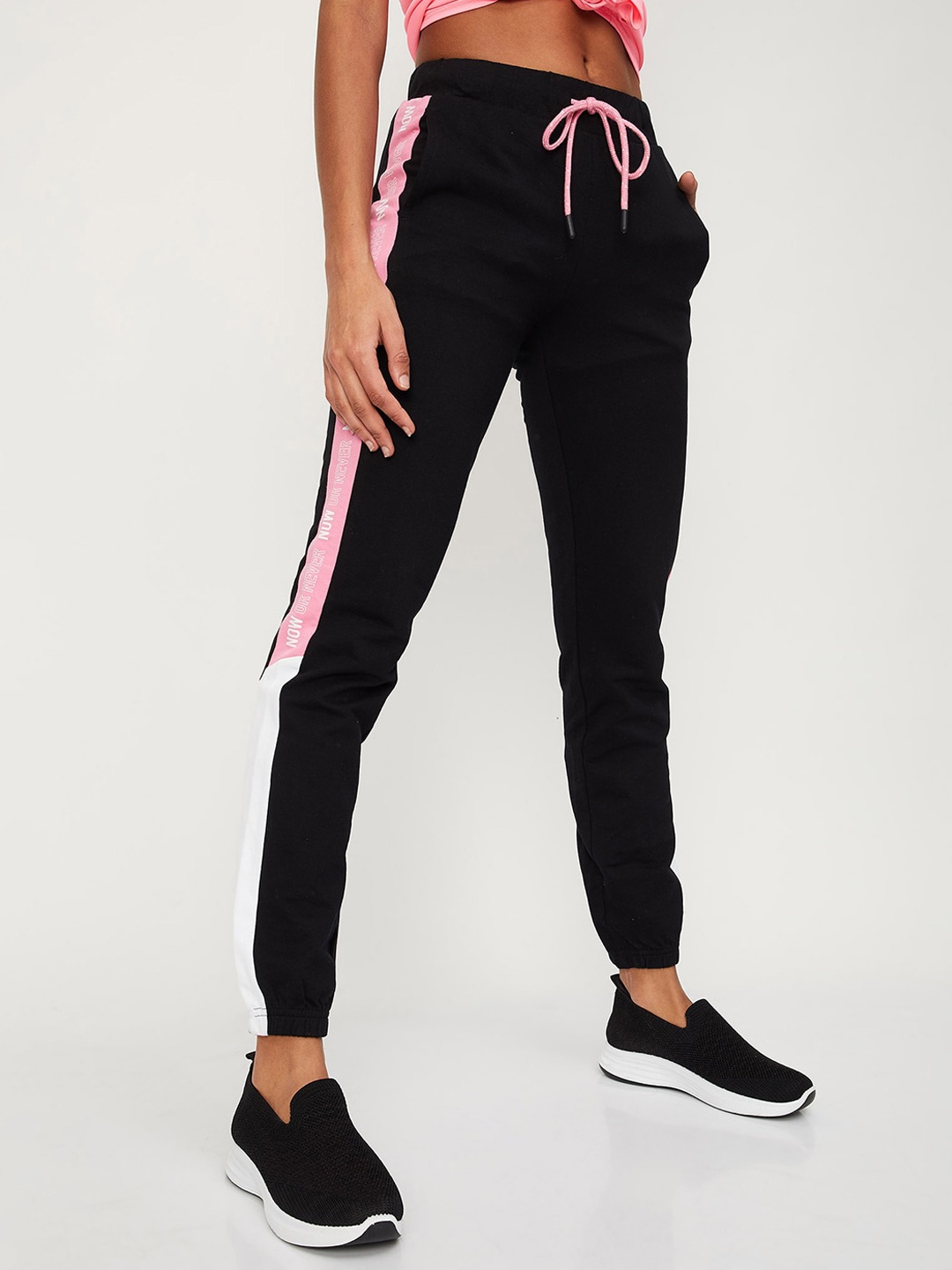

max Women Regular Fit Mid-Rise Joggers, Black