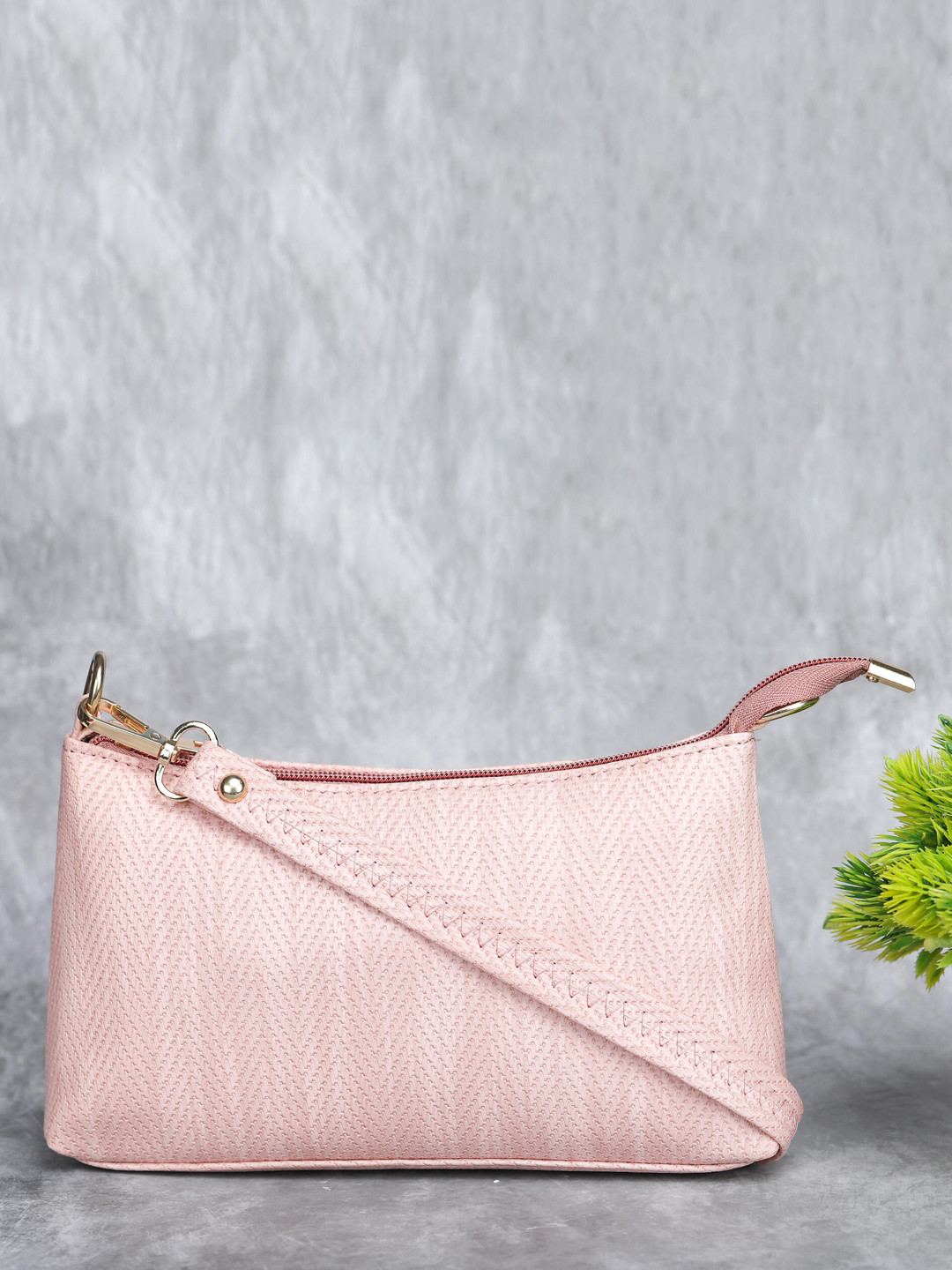 

LEGAL BRIBE Structured Hobo Bag, Pink