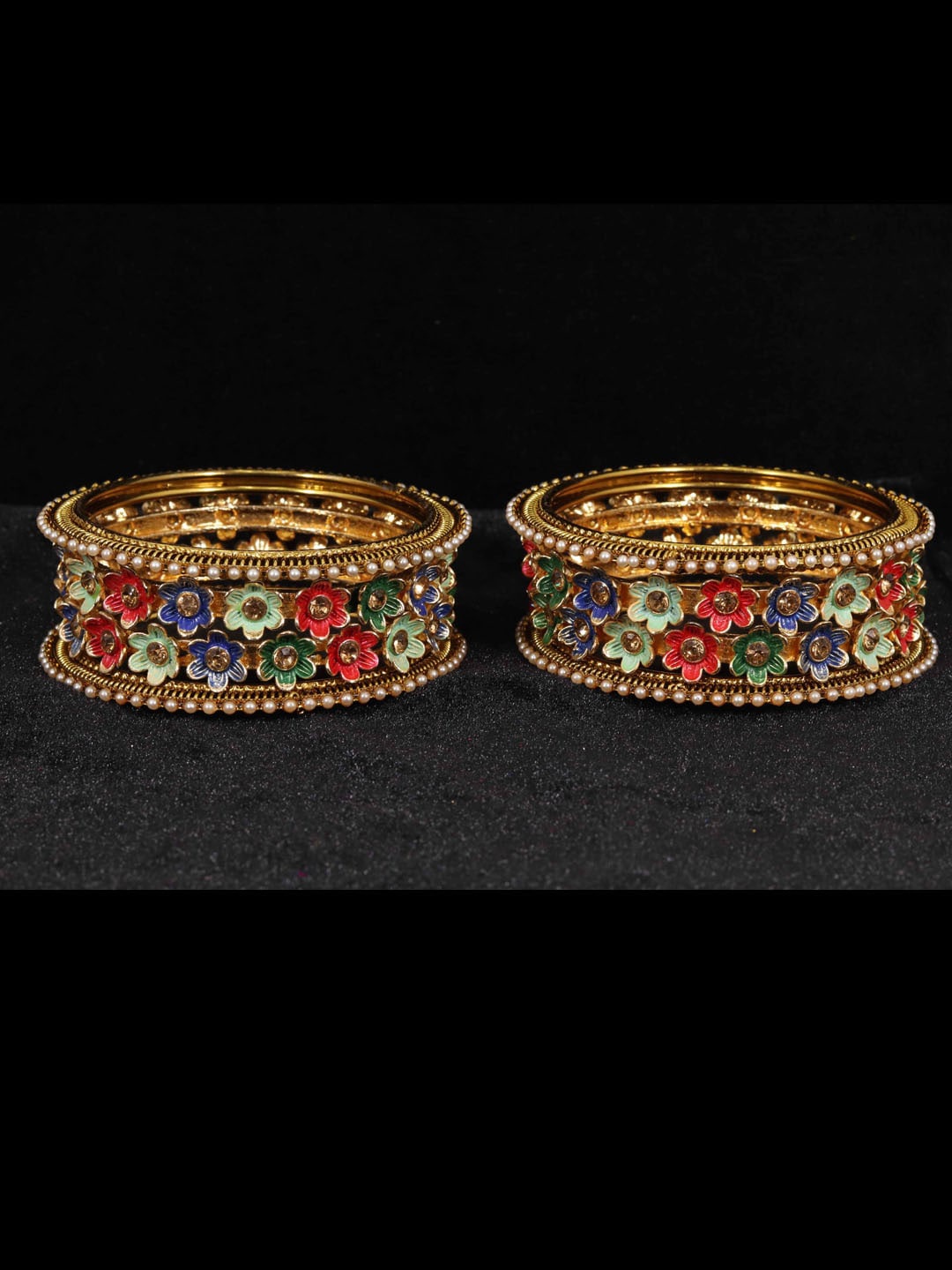 

NMII Set Of 8 Artificial Stones Studded & Flower Pattern Metal Bangles, White