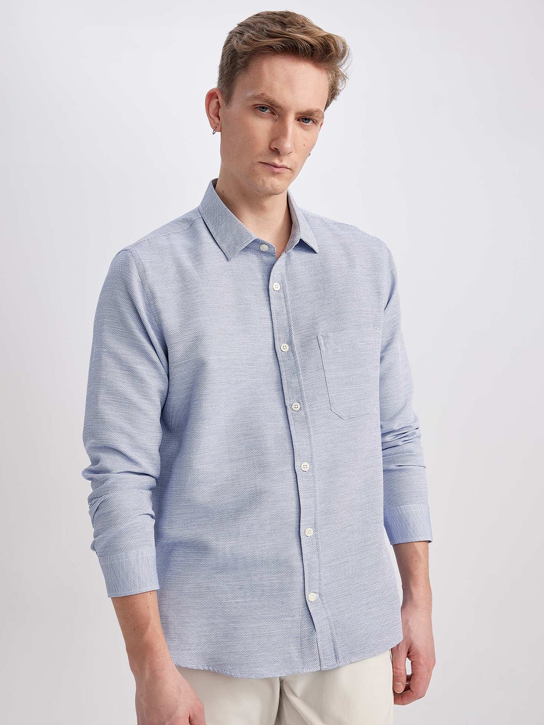 

DeFacto Spread Collar Cotton Casual Shirt, Blue