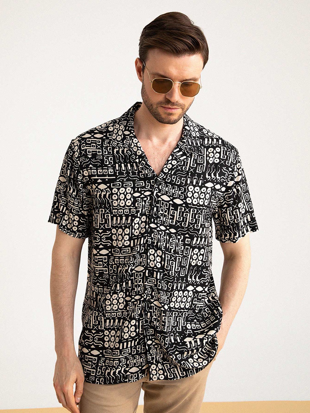 

DeFacto Abstract Printed Casual Shirt, Black