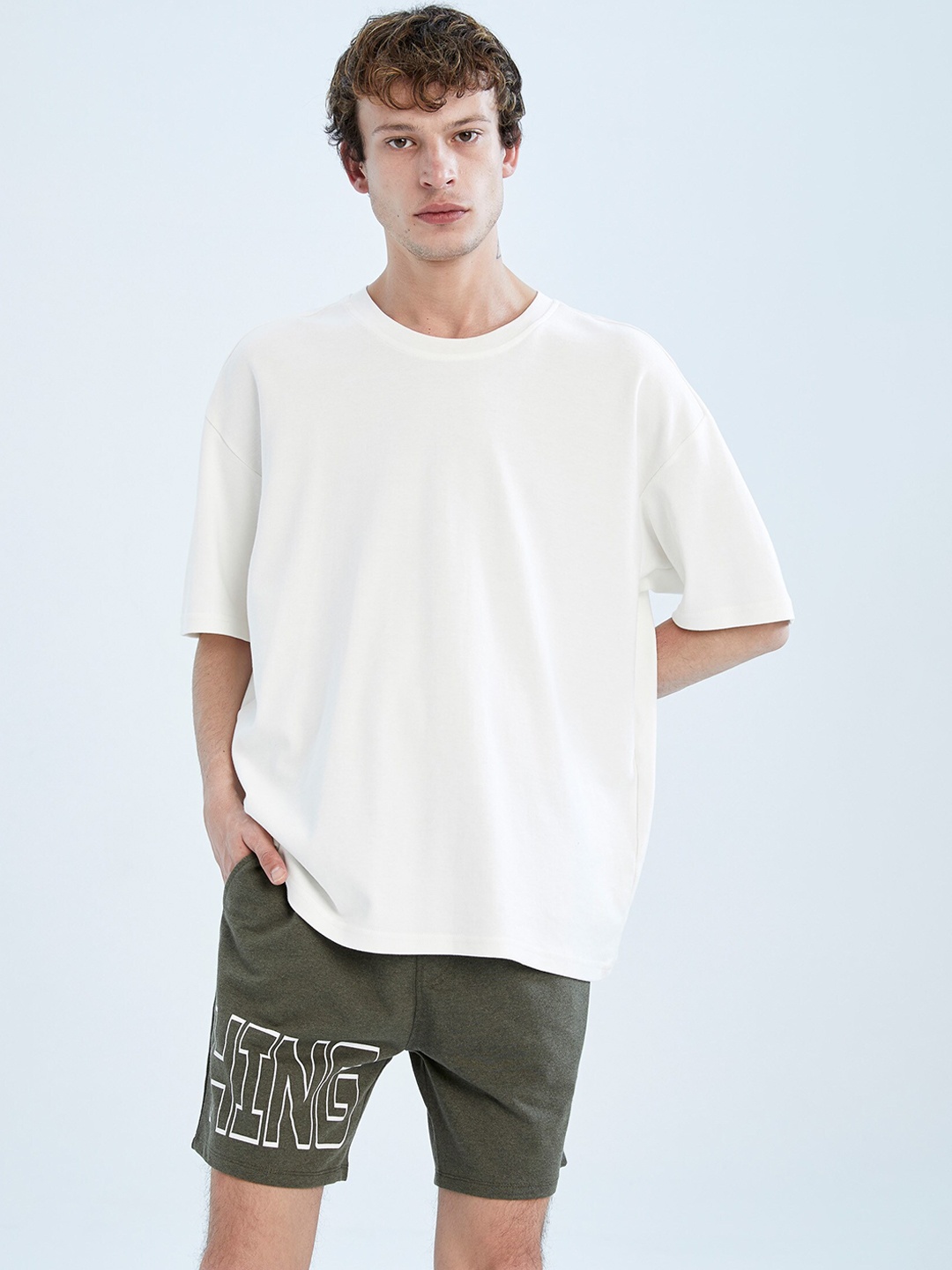 DeFacto Men Printed Mid-Rise Regular-Fit Shorts, Green