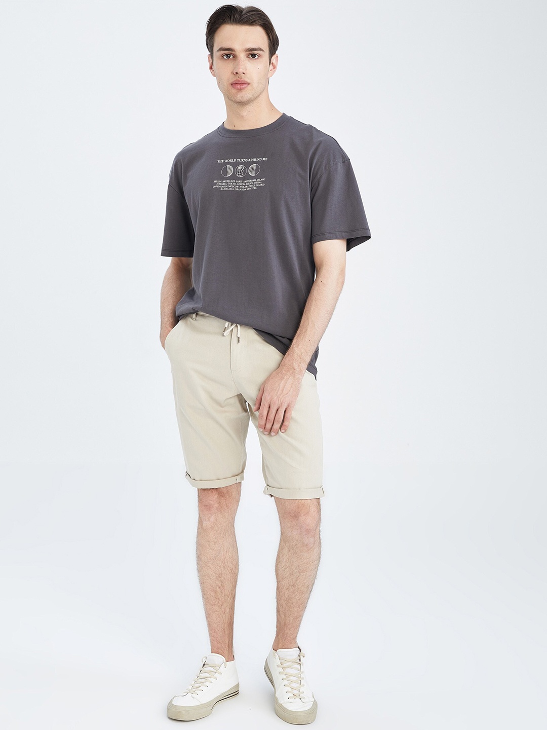 

DeFacto Men Mid-Rise Regular-Fit Pure Cotton Shorts, Beige