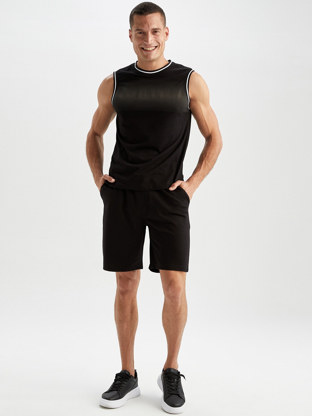 

DeFacto Men Regular Fit Sports Shorts, Black