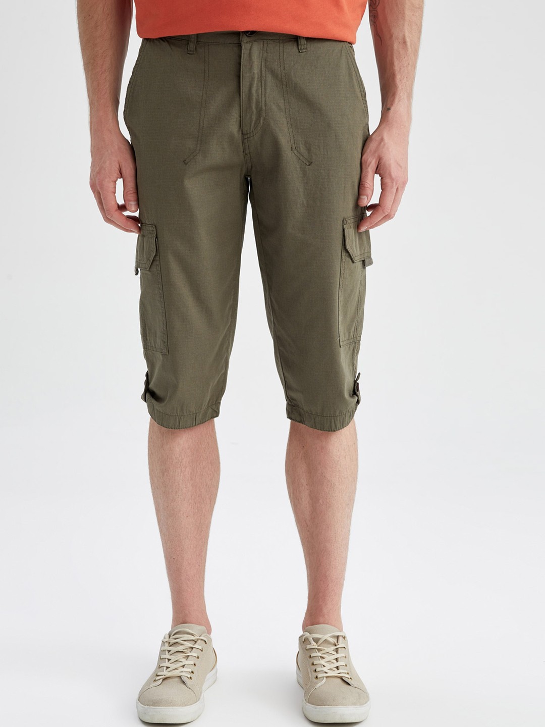 

DeFacto Men Regular Fit Pure Cotton Cargo Shorts, Khaki