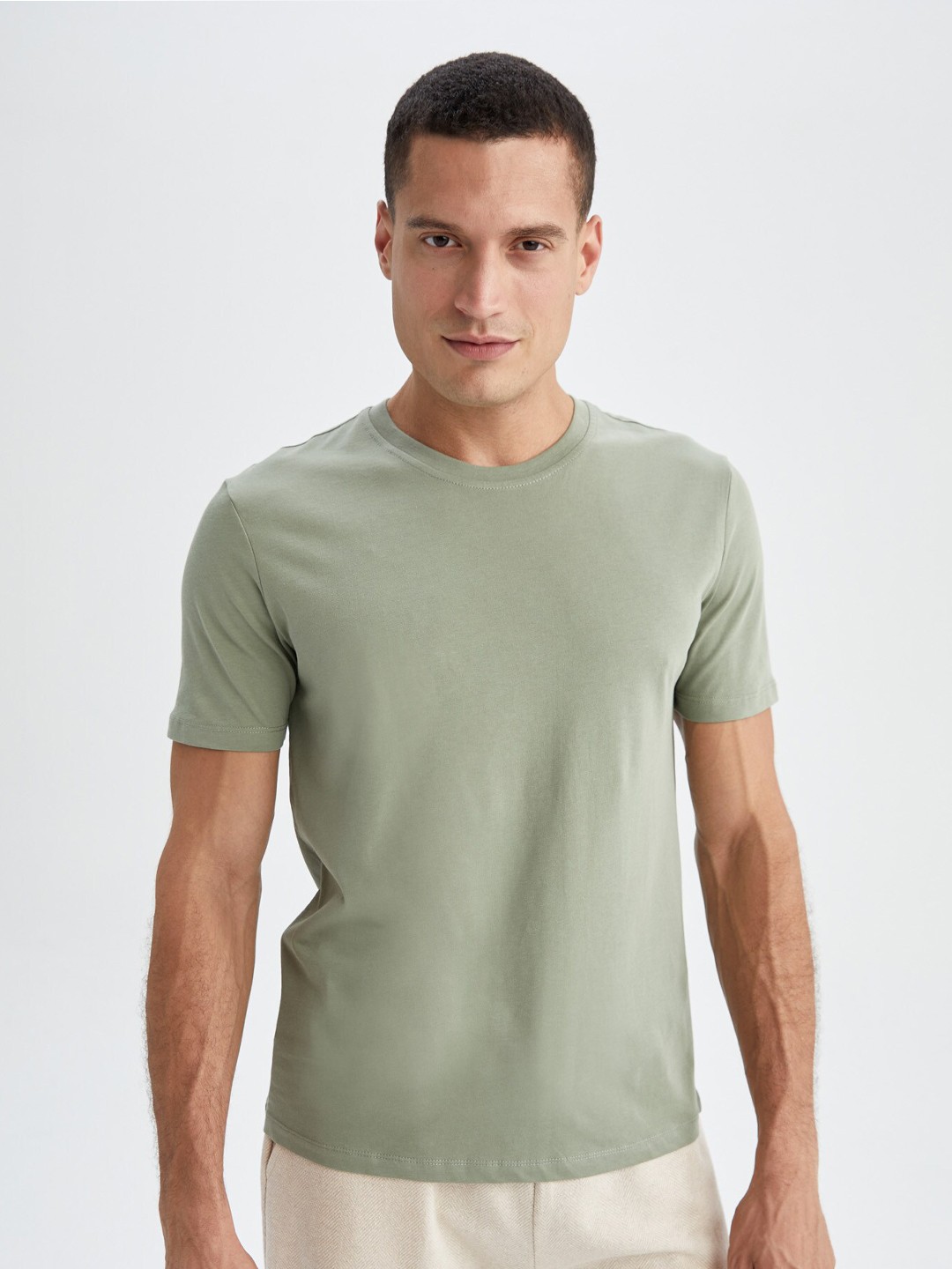 

DeFacto Pure Cotton Slim Fit T-shirt, Green